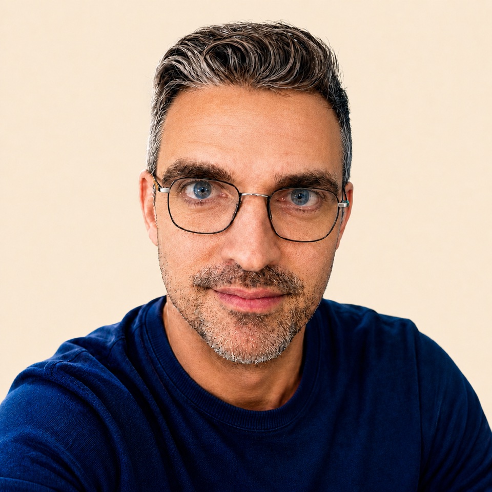 Portret van Dennis Binnekade, oprichter van Webtoolz